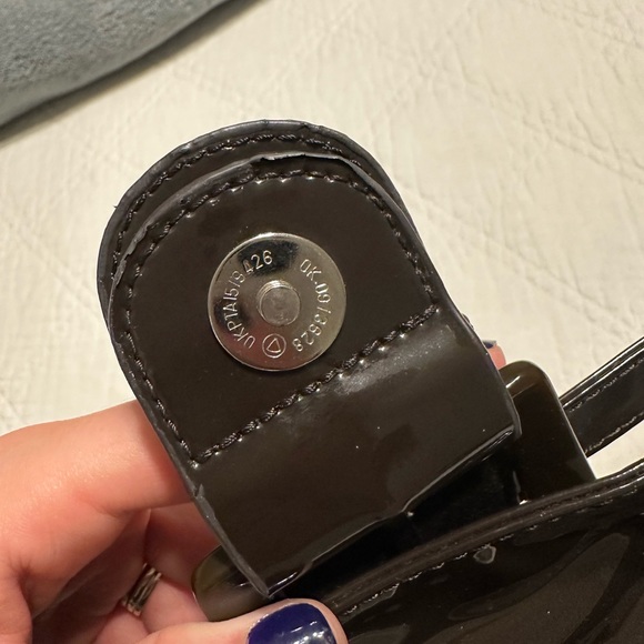 HAROLD’S VINTAGE Y2K PATENT BROWN BAGUETTE PURSE WITH LARGE BUCKLE 👜 - Picture 6 of 8